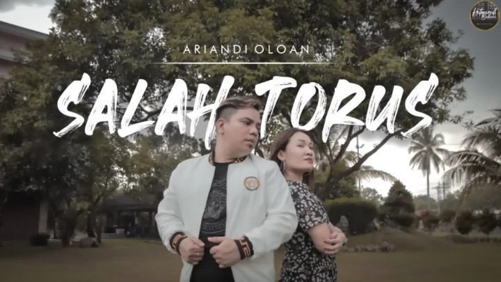 Lirik Lagu Batak Salah Torus