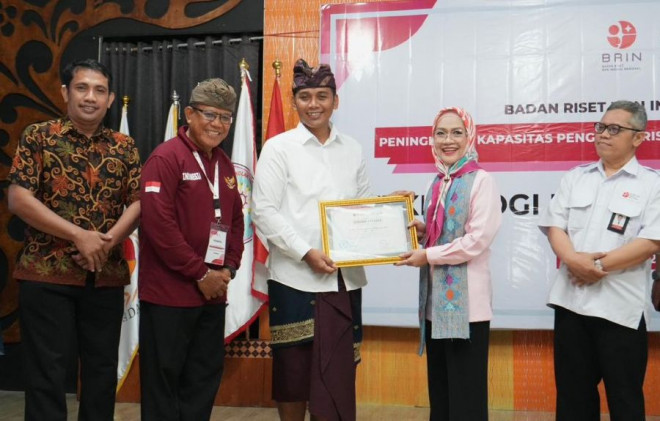   Anggota Komisi X DPR RI dari Fraksi Partai NasDem, Nilam Sari Lawira, dalam workshop “Teknologi Pengemasan Makanan', di Sekolah Tinggi Agama Hindu (STAH) Palu. DOK nasdemdprri.id