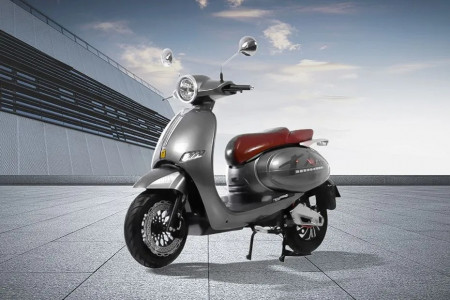 7 Pilihan Motor Listrik Awet, Bagus dan Murah 2026