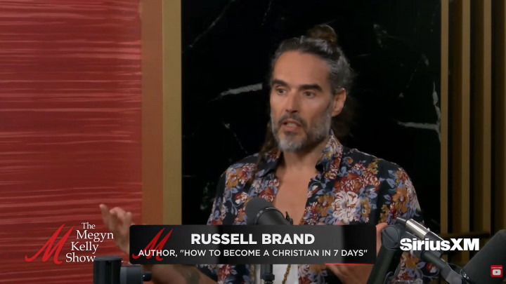 Russell Brand Akui Tiduri Remaja 16 Tahun Saat Berusia 30 Tahun