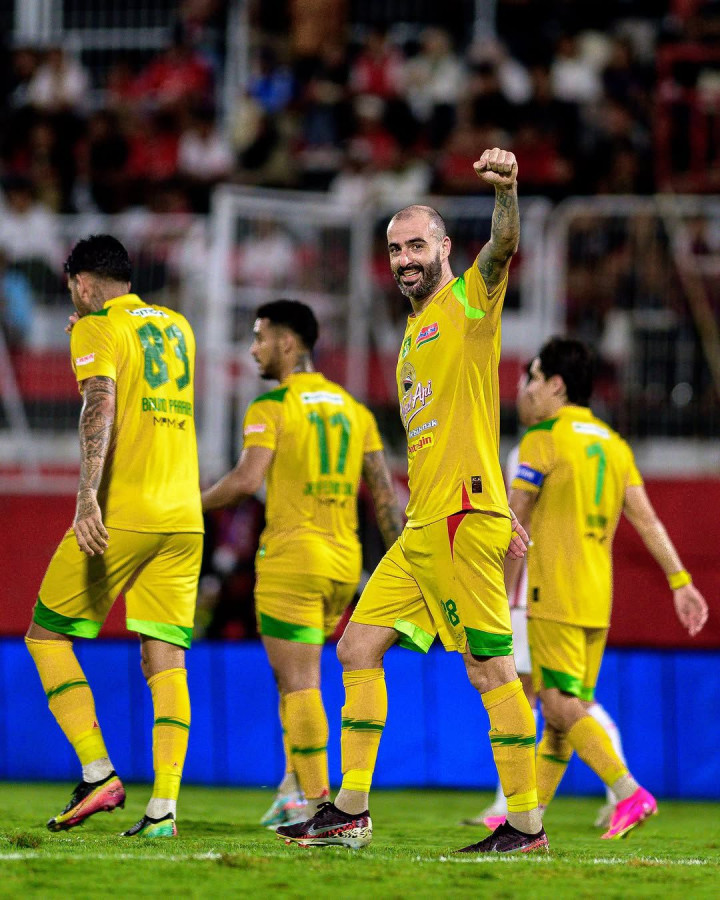 Hasil BRI Super League: Persebaya Berhasil Tundukkan Malut United di Ternate 2-0