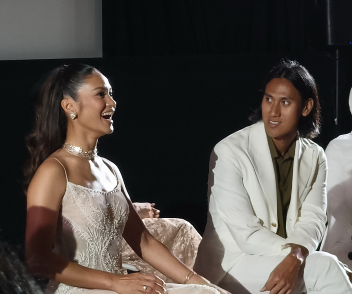 Sean Gelael Jadi Produser, Hana Malasan Deg-degan Bintangi Kupeluk Kamu Selamanya