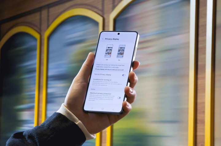 Privacy Display di Galaxy S26 Ultra, Biar Aman di Ruang Publik