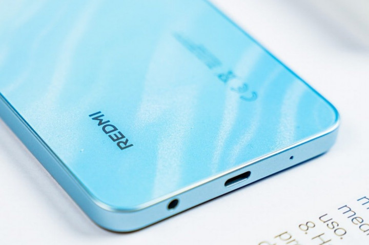 Redmi Uji Tiga Smartphone dengan Baterai 10.000mAh, Siap Pecahkan Standar Daya Tahan