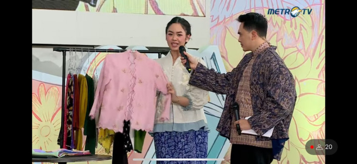 Mix and Match Tanpa Kehilangan Jati Diri, Begini Tips Gaya Simpel tapi Stylish