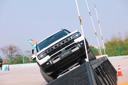 Pembuktian Kemampuan Jetour G700 dan T2 i-DM Lewati 'Halang Rintang'