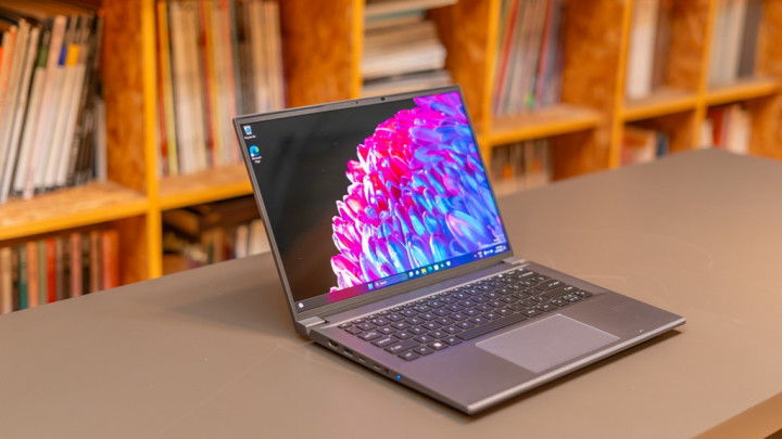 Ini Rekomendasi Laptop Tipis April 2026, Coba Cek yang Cocok