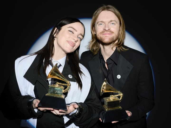 Billie Eilish Klarifikasi Rumor Pertengkaran dengan Finneas O'Connell