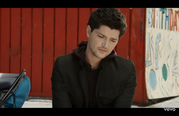 Lirik dan Makna Lagu The Man Who Can't Be Moved - The Script, Susahnya Lupakan Mantan
