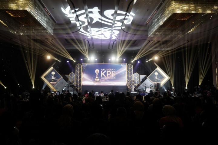 Torehkan Prestasi, Jhonlin Radio 88.2 FM Raih Penghargaan Komisi Penyiaran Indonesia