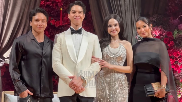 Kemesraan Jefri Nichol dan Zahwa Massaid di Pernikahan El