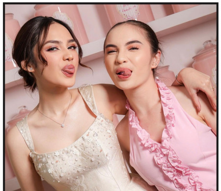 Elina Joerg Unboxing Suvenir Pernikahan El Rumi dan Syifa Hadju, Ada Emas hingga Stanley