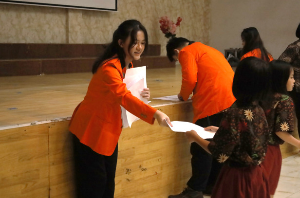 Berawal Kepo Pertukaran Pelajar di Belanda, Mahasiswa UAJ Ini Malah Borong Prestasi