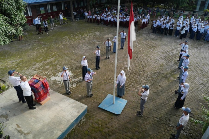 10 Contoh Teks Pidato Hari Pendidikan Nasional 2026 Singkat dan Menyentuh Hati, Siap Dipakai Upacara Besok!