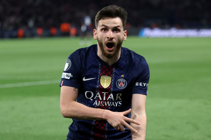 Kvaratskhelia Bahagia di PSG, Ketertarikan Arsenal Cuma Angin Lalu