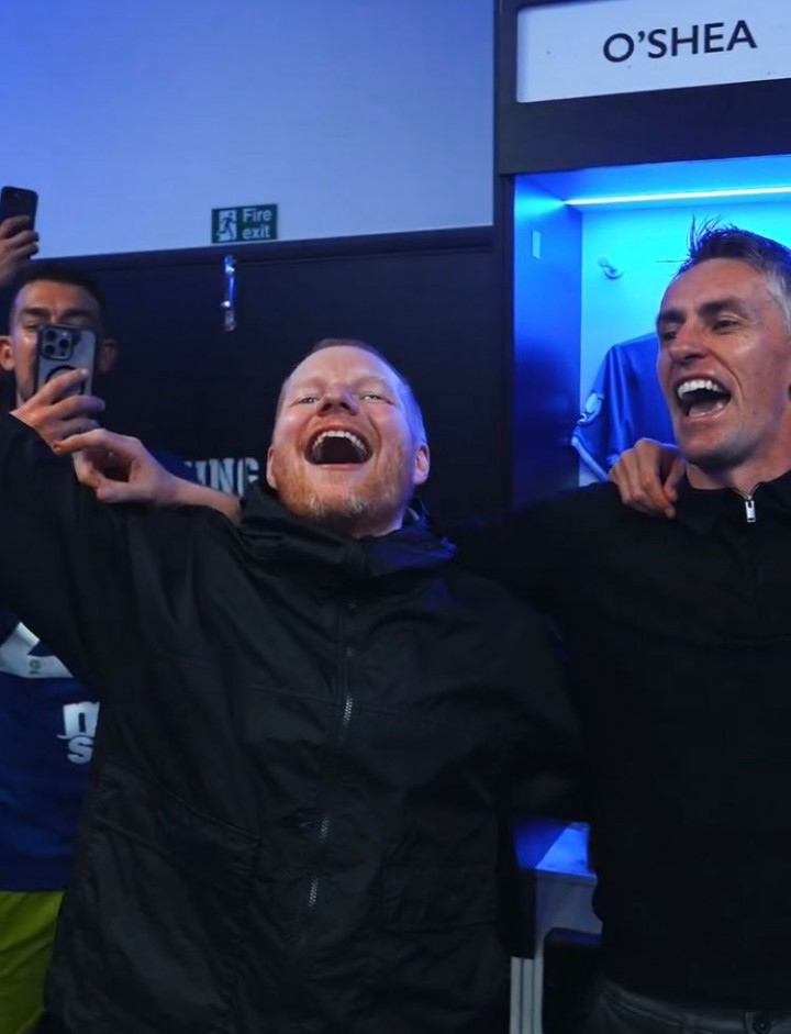 Ed Sheeran Rayakan Keberhasilan Ipswich Promosi ke Premier League Bersama Para Pemain