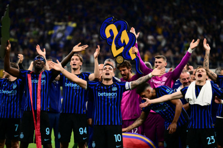 Hasil Inter Milan vs Parma 2-0: Nerazzurri Juara Liga Italia 2025/2026