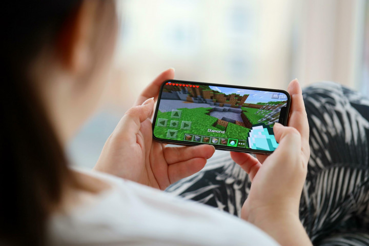 Cara Main Minecraft di HP Kentang Tanpa Lag di 2026