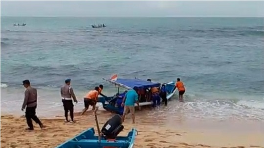 Riset BRIN: 65 Persen Pesisir Pantura Erosi Parah, Ini Dampaknya