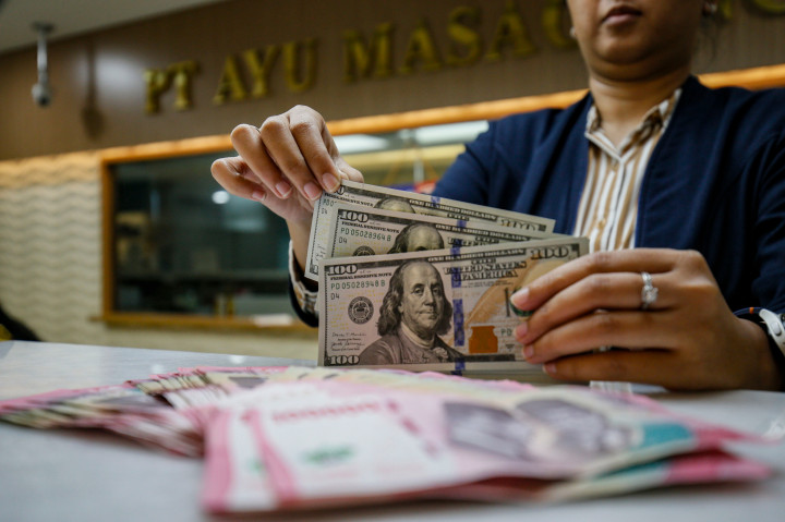 Dampak Eskalasi Konflik Timur Tengah Nilai Tukar Rupiah Melemah ke Level Rp 17.405