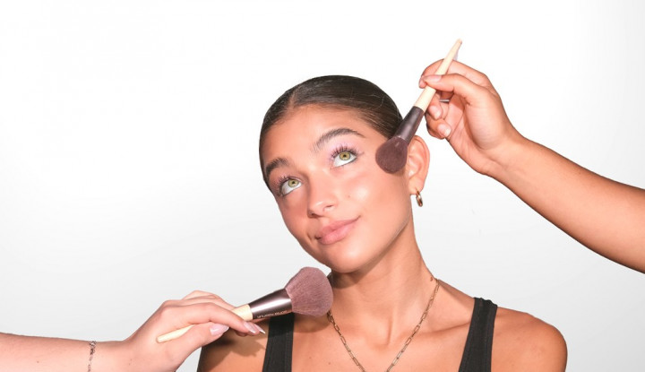 Cantik Jalur Langit? Bukan, Ini Mah Cantik Jalur Bedak Wardah Colorfit yang Lagi Viral