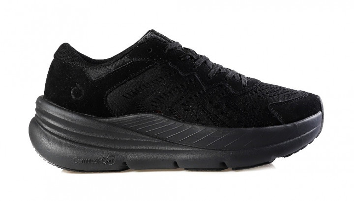 Sepatu Lari Hitam yang Stylish dan Nyaman: Bisa Dipake Lari Sekaligus Diajak Kondangan