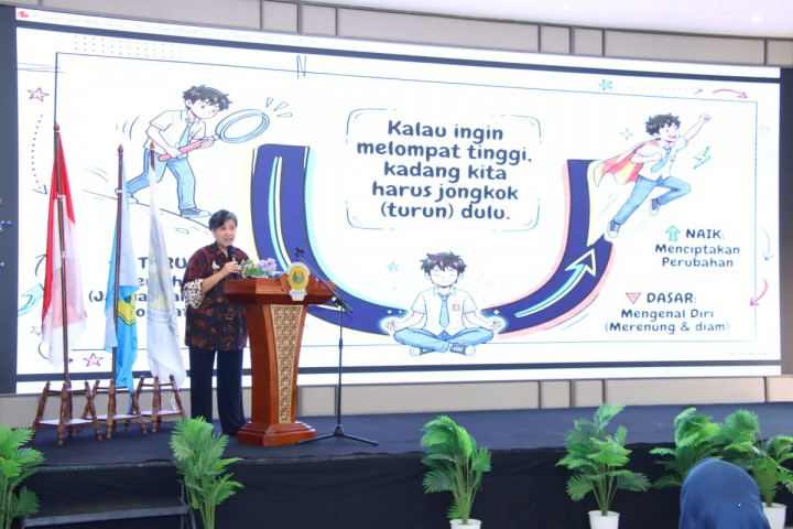 Lestari Moerdijat Dorong Remaja Jujur soal Usia di Media Sosial, Ini Alasannya!