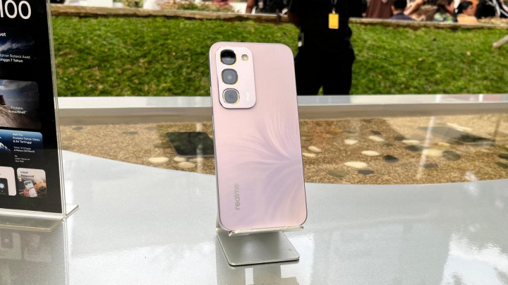 Realme C100 Series Resmi Hadir di Indonesia, Andalkan Baterai Jumbo 8000 mAh