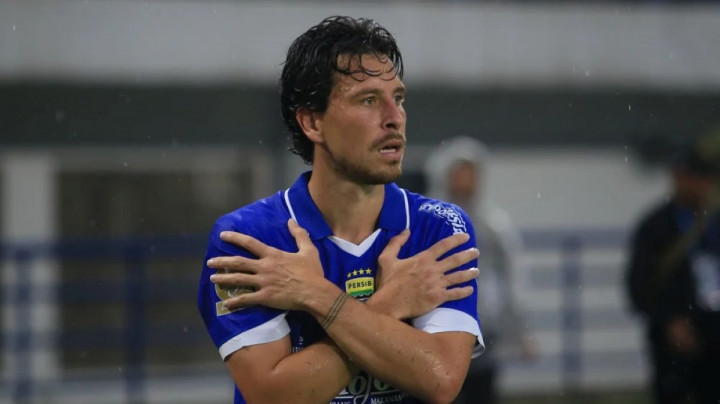 Thom Haye Jadi Otak Kemenangan Persib, Fokus Langsung ke Duel Panas vs Persija
