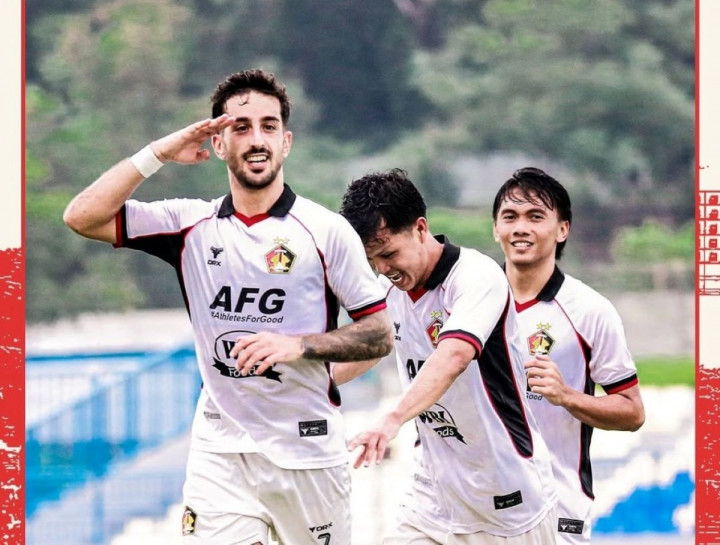 Persik Kediri Mengamuk di Padang! Jose Enrique Bersinar, Semen Padang Dibantai 3-0