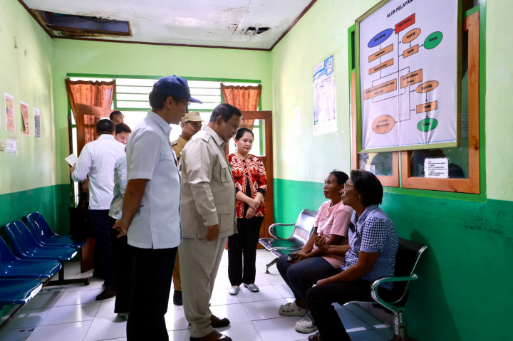 Prabowo ke Pulau Miangas, Perintahkan Perbaikan Sekolah hingga Puskesmas