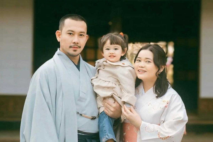 Istri Denny Sumargo Buka 