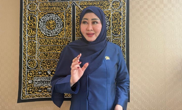 Lisda Hendrajoni Ingatkan Masyarakat Tidak Tergiur Tawaran Haji