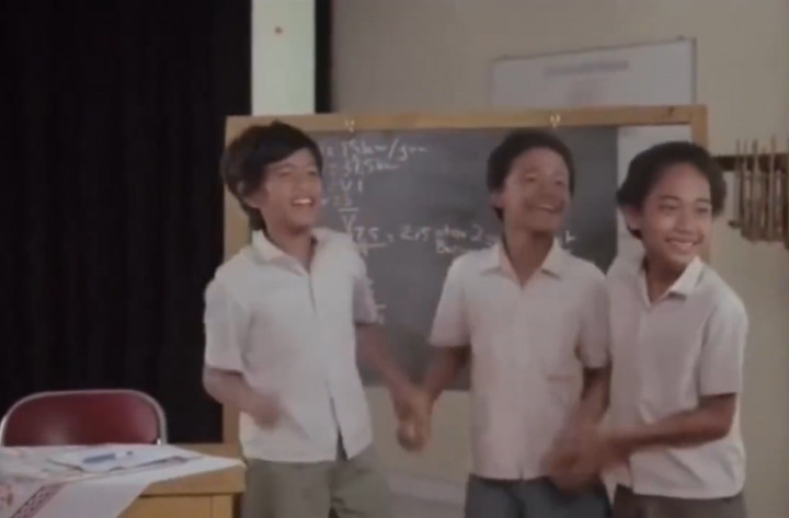 Adegan Cerdas Cermat Film Laskar Pelangi Kembali Viral di Tengah Kontroversi LCC MPR