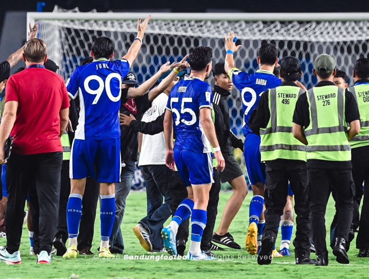Persib Bandung Dijatuhi Sanksi Berat AFC, Denda Rp3,5 Miliar dan Laga Tanpa Penonton