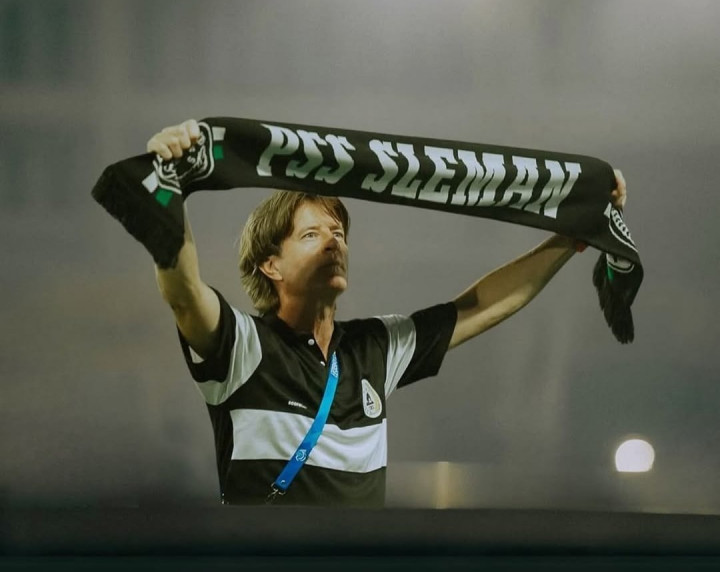 Pieter Huistra Dikabarkan Kembali Pimpin PSS Sleman di Super League Musim Depan