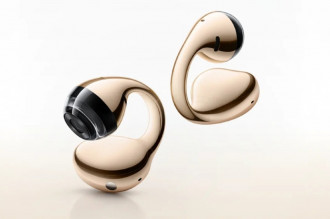 Teaser Earphone Clip-On Pertama Xiaomi, Desain Transparan