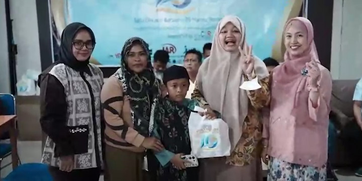 Khitan Massal Gratis Johnlin Group dan RS Marina Permata Bantu Puluhan Warga Tanah Bumbu