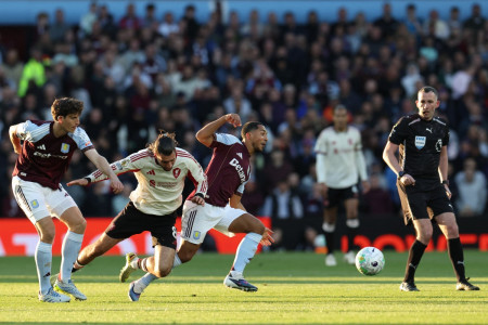 Villa Vs Liverpool: Szoboszlai Terpeleset, Liverpool Takluk di Markas Villa