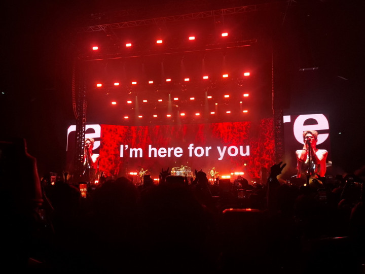Penampilan Magis ONE OK ROCK di Konser Jakarta