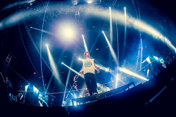 Penampilan Magis ONE OK ROCK di Konser Jakarta