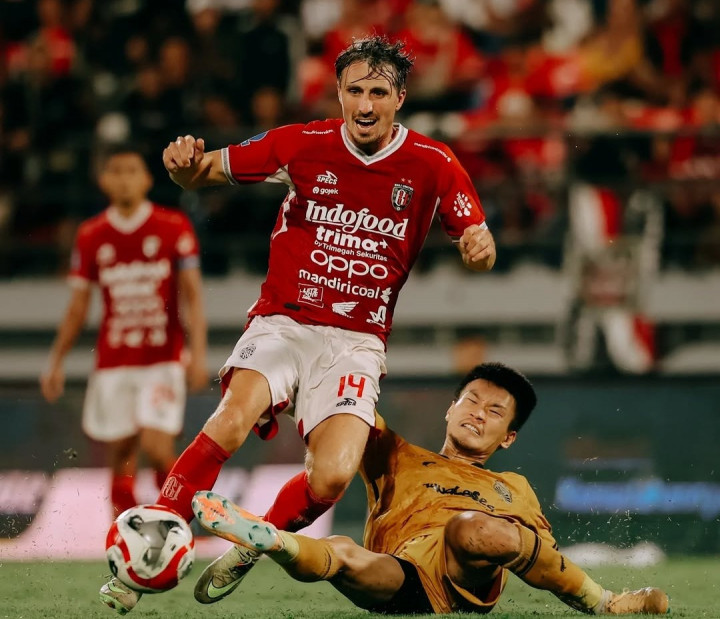 Bali United Tutup Laga Kandang dengan Kemenangan Telak 4-1 Atas Bhayangkara