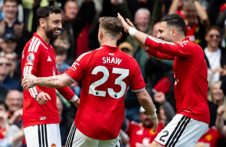 Hasil Manchester United vs Nottingham: Bruno Fernandes Cetak Rekor dalam Kemenangan 3-2