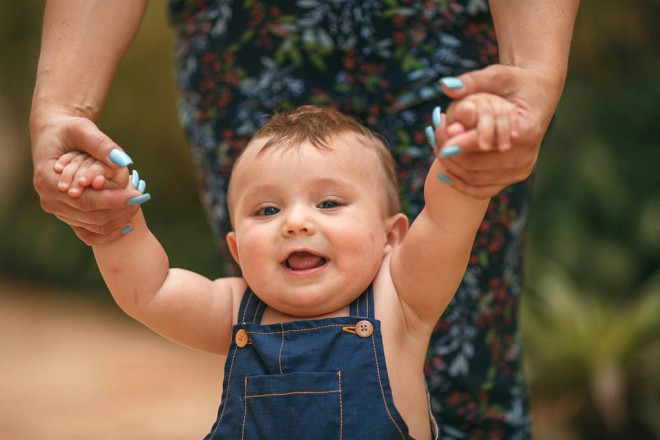   Berikut adalah lima tips yang dapat membantu bayi belajar berjalan. (Foto: Ilustrasi/Dok. Unsplash.com)