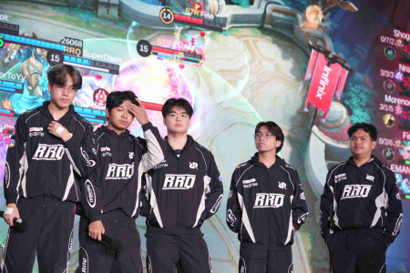 Usai Musim Buruk, RRQ Hoshi Pastikan Rombak Total Roster untuk MPL ID Season 18