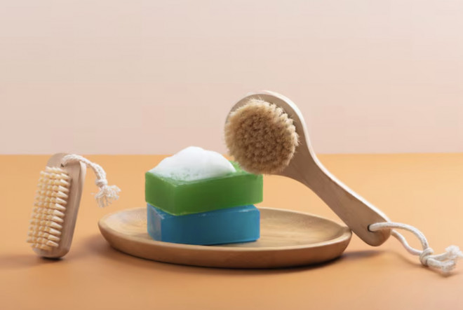 Sekarang sudah banyak acne body soap lokal, dengan harga mulai belasan ribu. Ilustrasi Freepik