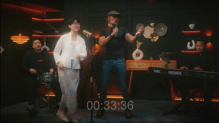 Deddy Corbuzier Unjuk Gigi Nyanyi Lagu 
