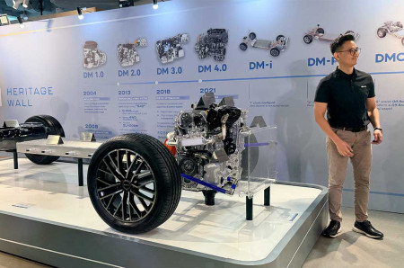 Kompresi Mesin Mirip Mobil F1, Bensin Apa yang Cocok Buat BYD M6 DM?