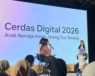 Siasat Cerdas 'Digital Parenting' Ersa Mayori: Memantau Anak