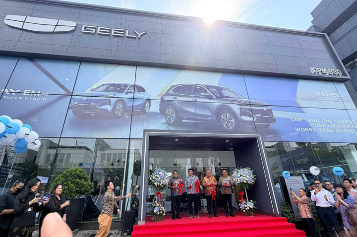 Geely Siap Tarung di Segmen Pasar NEV, Pasang Target 80 Dealer